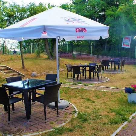 Pensjonat Pod Lwem Niechorze Exterior foto