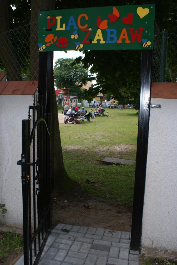 Pensjonat Pod Lwem Niechorze Exterior foto
