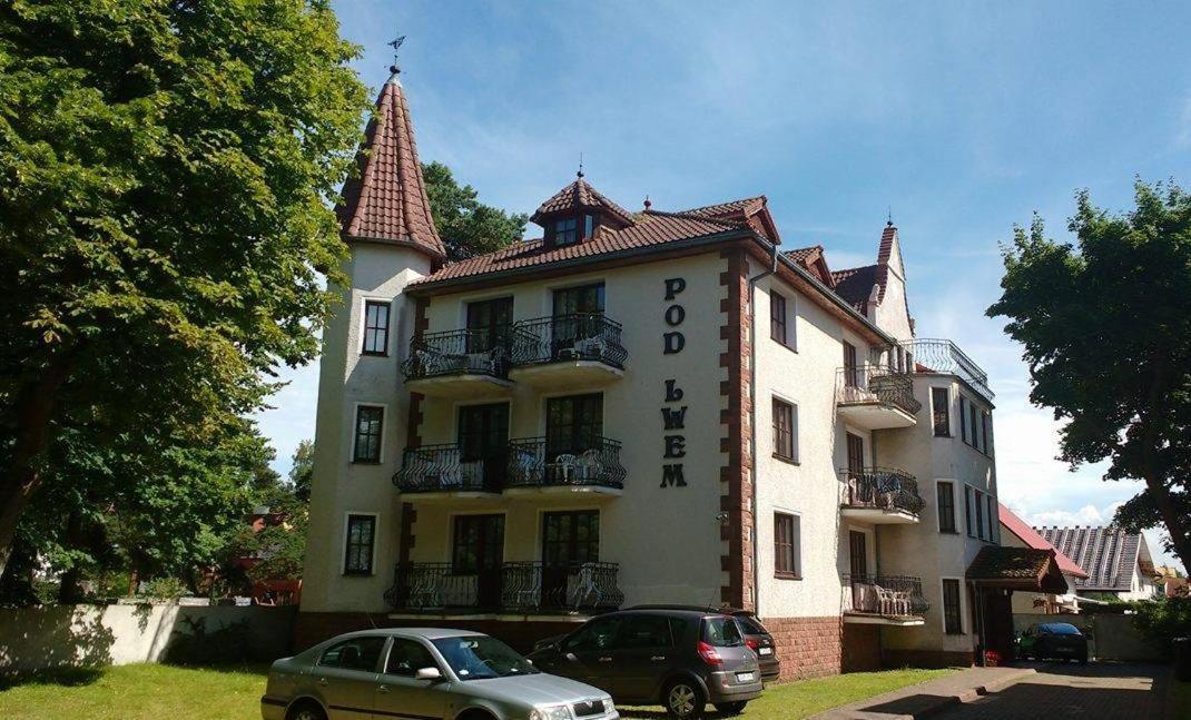 Pensjonat Pod Lwem Niechorze Exterior foto